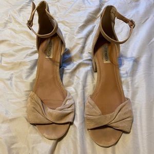 STEVE MADDEN SUEDE HEEL